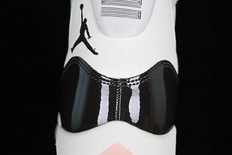All categories Air Jordan Jordan series basketball shoes Air Jordan 11 OG version Air Jordan 11 "Neapolitan" AJ11 Joe 11 brown and white pink Kangkou AR0715-101